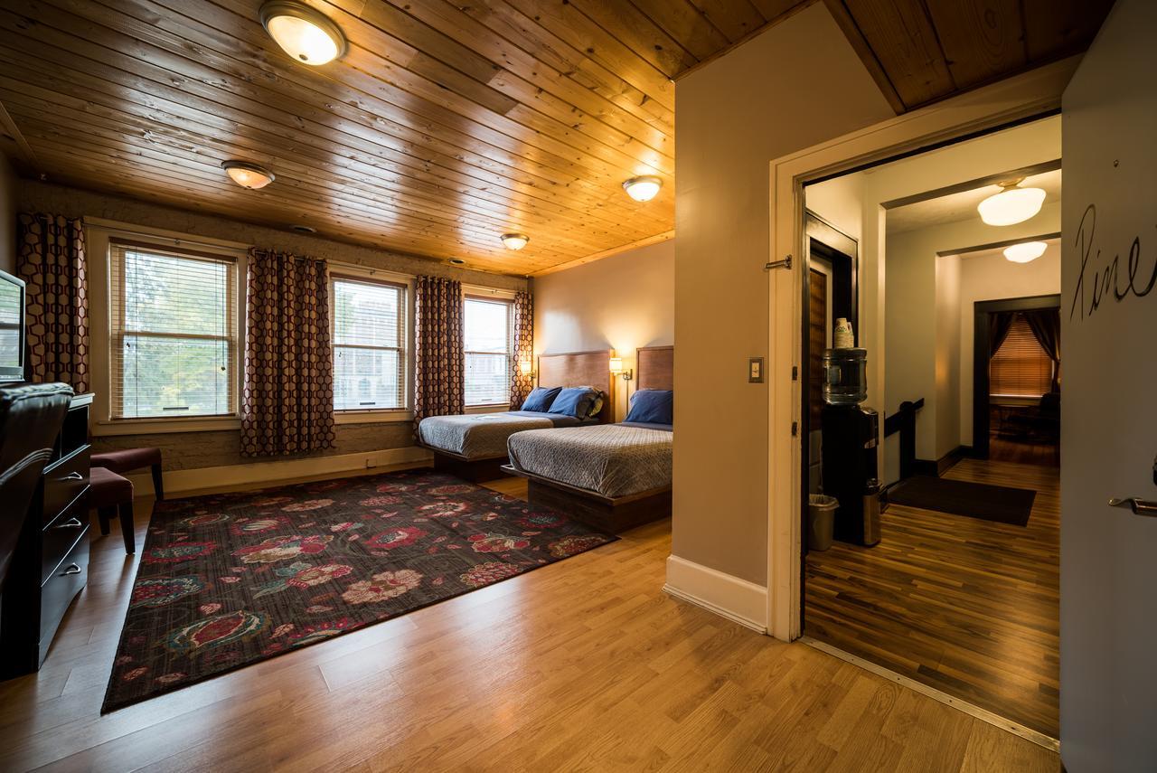 The Walnut Street Inn Bloomington Ngoại thất bức ảnh
