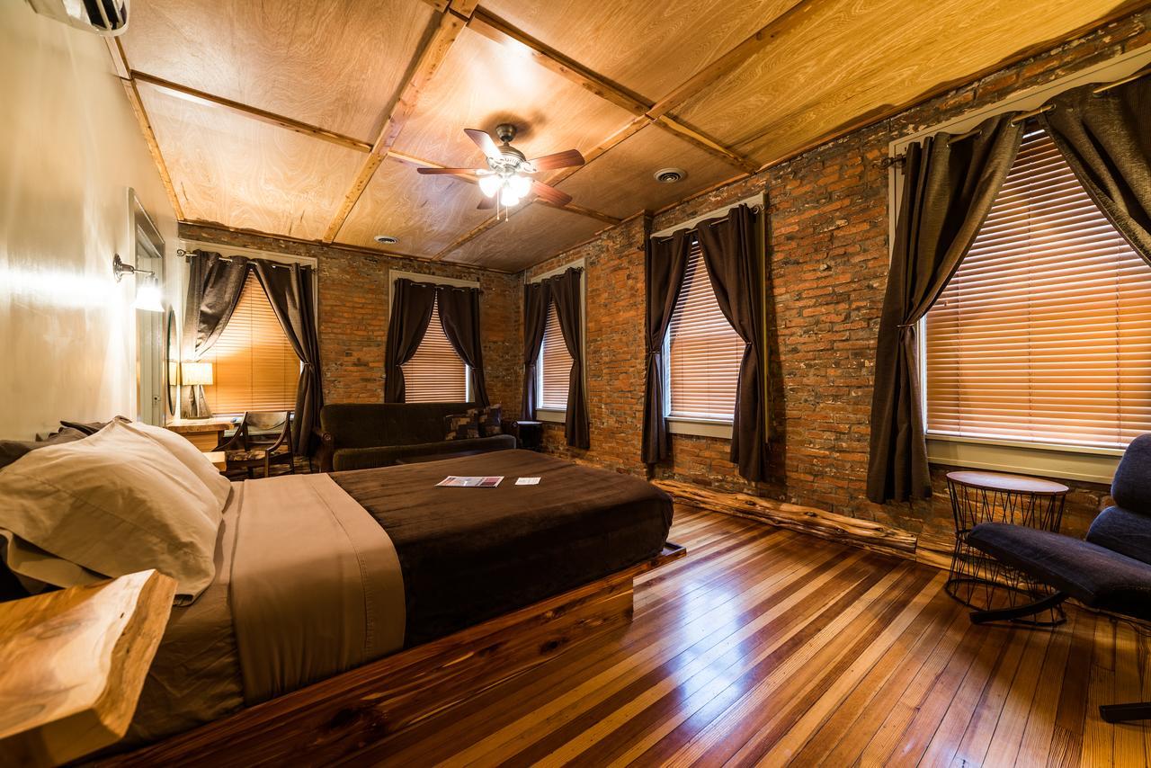 The Walnut Street Inn Bloomington Ngoại thất bức ảnh